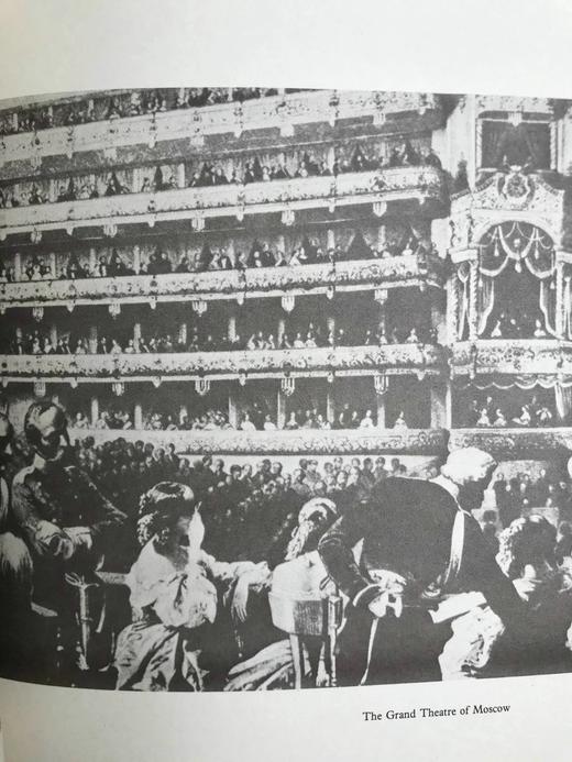 柴可夫斯基：他的生平与时代 约百幅插图 精装大16开 商品图9