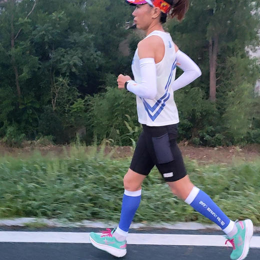 URG 2.0压缩腿套  跑步小腿套 马拉松越野护腿绑腿  ​跑马拉松比赛越野跑步耐力跑训练慢跑健身徒步运动  可定制 商品图2