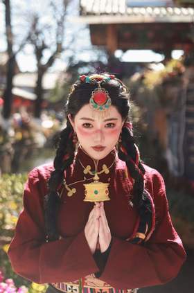 发现美瞳新大陆，你想要的这里都有！