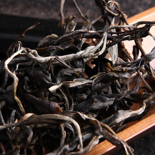 2019年春茶 归来系列-雄浑普洱生茶饼357克 商品图1