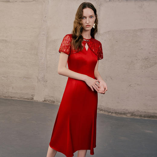 EITIE爱特爱夏季新款气质镂空精致A版显瘦礼服连衣裙7477101 商品图4