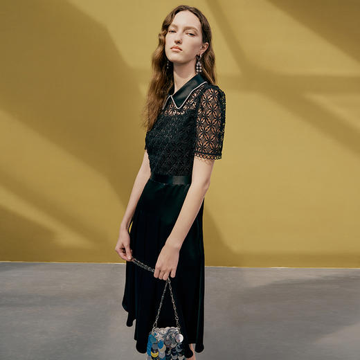 EITIE爱特爱夏季新款洋气镂空蕾丝显瘦收腰A裙摆连衣裙7407104 商品图4