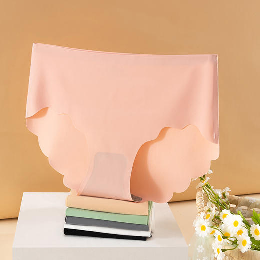 【无痕内裤】瑜伽专用石墨烯裆抗菌中高腰无痕透气三角内裤一片式裸感裤头女内裤批发【5条起批】 商品图3