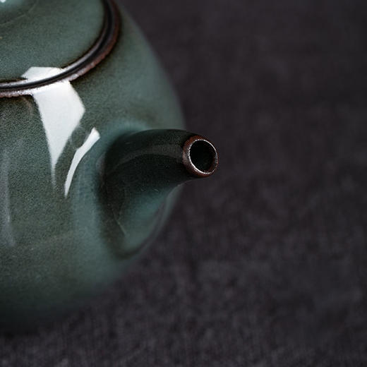 尚唐丨铁胎粉青中庸壶 龙泉青瓷 165ml  商品图1