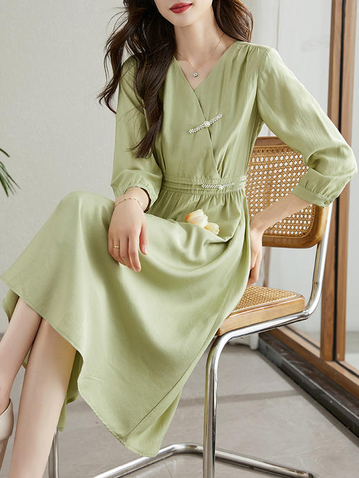 【129选3件，不退换】熙世界国风盘扣欧根纱V领连衣裙女2025春夏新款中袖初恋茶歇裙子 商品图0