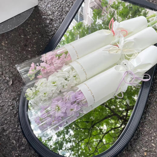 单枝紫罗兰香氛花束 商品图0