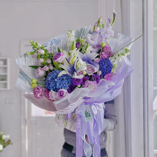 《草长莺飞》混搭花束 商品图0