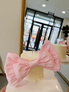 「女士」4寸 女神节 超高颜值蝴蝶结蛋糕 草莓夹层