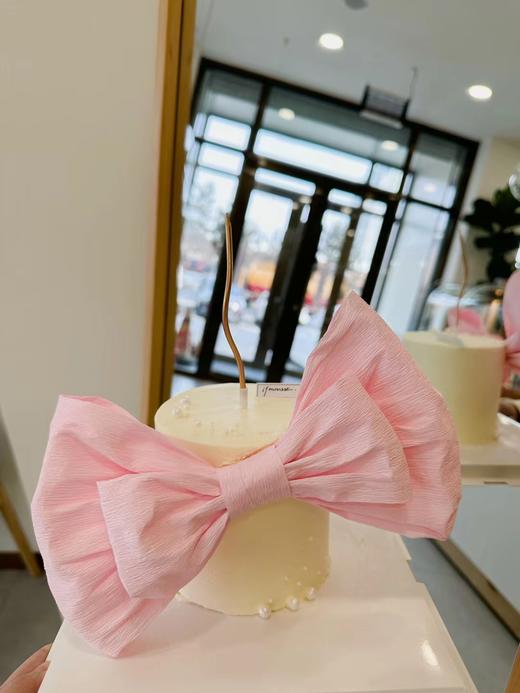 「女士」4寸 女神节 超高颜值蝴蝶结蛋糕 草莓夹层 商品图0