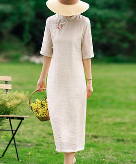 HM-S358春夏禅意风改良旗袍古典气质绣花立领开襟天丝提花文艺连衣裙