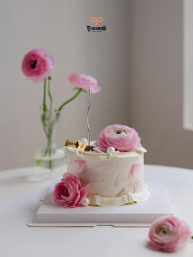 温柔鲜花蛋糕（按当天鲜花调整）