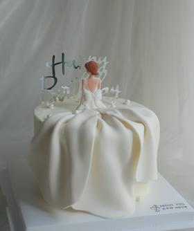 背影女神蛋糕 翻糖款一鲜奶动物奶油蛋糕