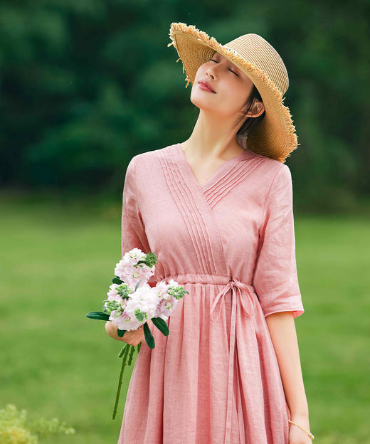 HM-C016春夏新款苎麻提花连衣裙文艺范气质V领风琴褶纯色大摆裙 商品图1