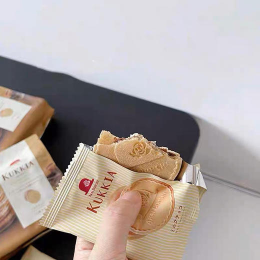 红帽牛奶巧克力薄饼93.6g 商品图1