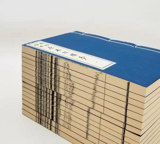 《国初钞本原本红楼梦》，线装两函，全14册，曹雪芹著，广陵书社2010年一版一印，仅印1000部 ，定价2800元，售价1680 商品图2