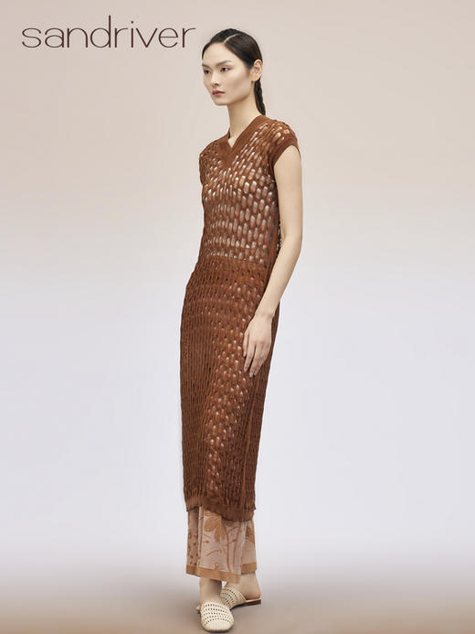 叠领破洞连衣裙 SJS95W042K 商品图1