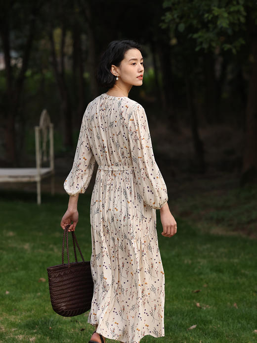 HeyDress法式碎花裙女春夏圆领宽松收腰显瘦印花裙温柔度假风裙子 商品图1