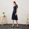 EITIE爱特爱夏季新款洋气复古V领修身显瘦简约百搭气质连衣裙7007712 商品缩略图3