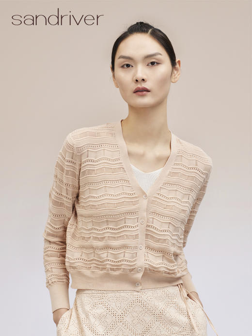 V领挑孔长袖女开衫 SJS95W031K 商品图1