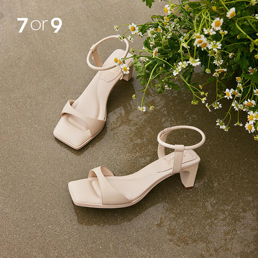 【促销款】7or9沙发系凉鞋-白风铃/蓝雪花/洛神果 商品图0