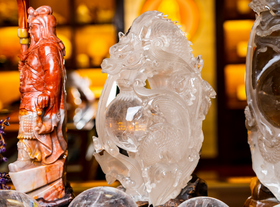 吉祥天地 白水晶龙