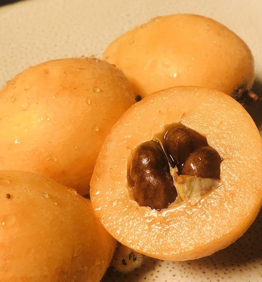 攀枝花米易二十年老树野枇杷，地标产品，高山山顶野蛮生长 九甜一酸核小多汁 浓郁枇杷味 自然生长5斤装 商品图6