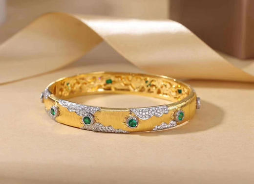 「云图」手工拉丝工艺祖母绿钻石手镯 1.15克拉祖母绿 商品图0