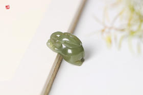 和田玉【大展宏兔】吊坠  配精美挂绳