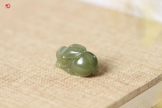 和田玉【玉兔】吊坠 配精美挂绳 商品图2