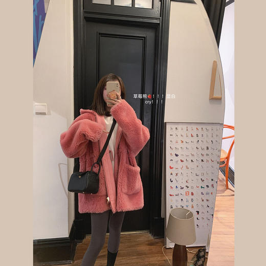 金蘑菇菇【今日特价树莓色小奶熊】软萌又休闲～可收腰哦 版型巨爱的毛绒外套 商品图9