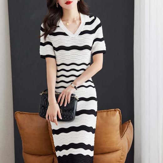 显瘦短袖Polo领，收腰包臀中长裙黑白条纹针织连衣裙CC-16-6677 商品图1