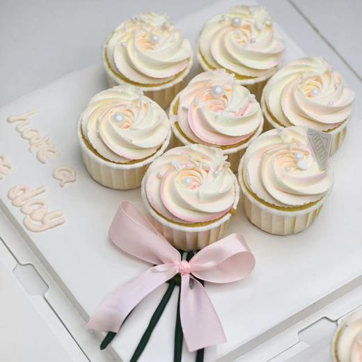 纸杯花束蛋糕 商品图0