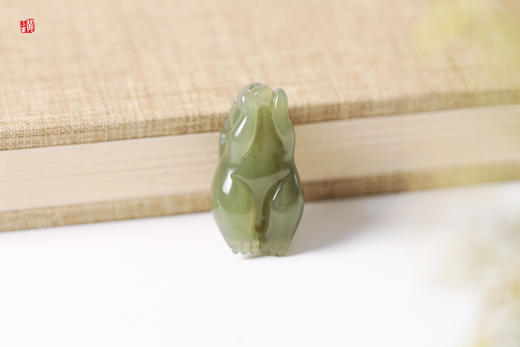 和田玉【大展宏兔】吊坠  配精美挂绳 商品图4