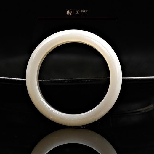 新疆国玉盟世玉和田玉糖羊脂玉手镯60.1圈口【带证书·顺丰物流】 商品图3