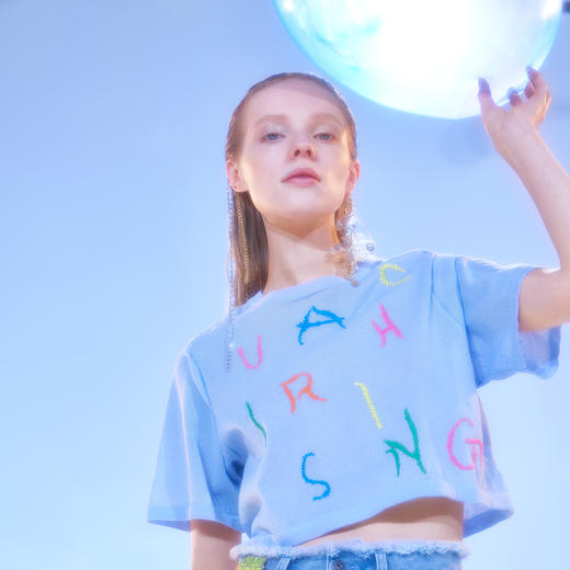 字母针织上衣 商品图0