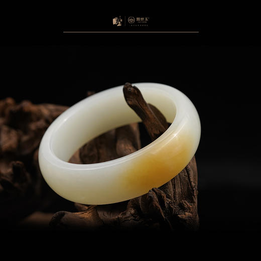 新疆国玉盟世玉和田玉糖羊脂玉手镯60.1圈口【带证书·顺丰物流】 商品图4