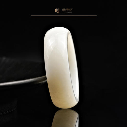 新疆国玉盟世玉和田玉糖羊脂玉手镯60.1圈口【带证书·顺丰物流】 商品图2