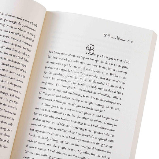 【中商原版】2022年诺贝尔文学奖得主 安妮 埃尔诺 冰冻的女人 A Frozen Woman 英文原版 ANNIE ERNAUX 商品图3