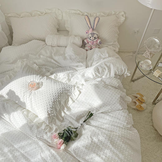 新款高端纯色磨毛春夏立体剪花公主风床单床裙四件套柔软细腻丝滑 商品图1