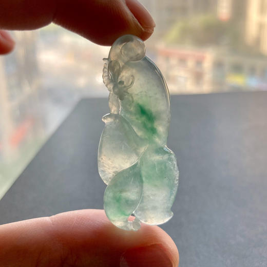 冰种飘阳绿翡翠玉兰花 商品图8