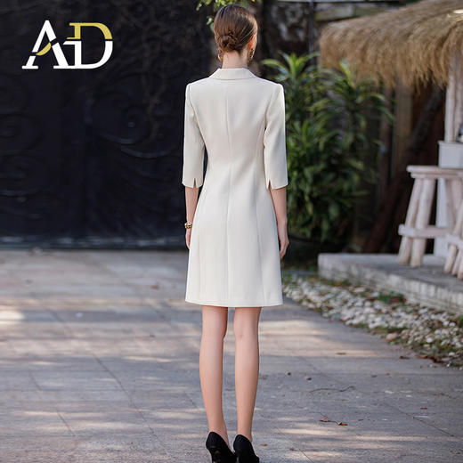 送腰带！浅色职业装女2023新款西装连衣裙不规则显瘦工作服主持人正装裙 商品图3