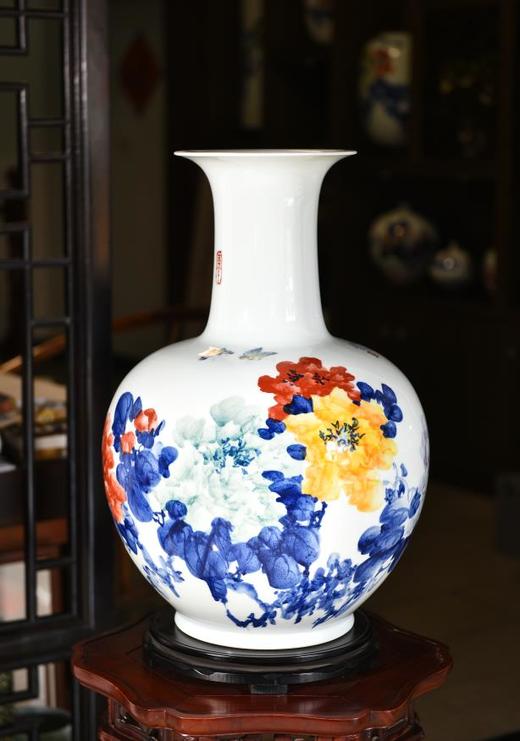 釉下五彩花开富贵风水宝瓶 商品图0