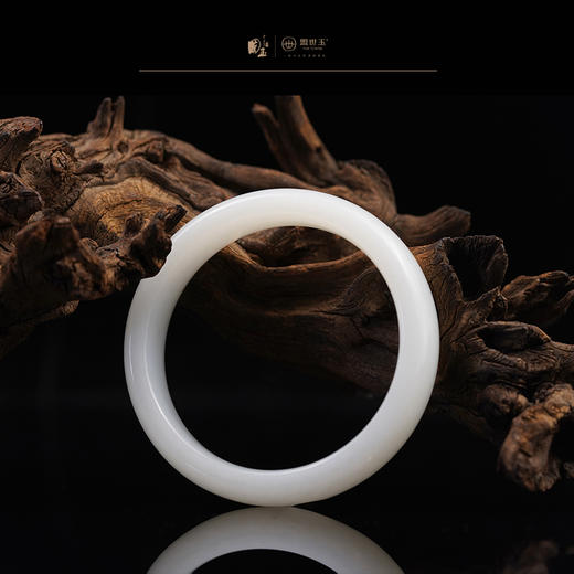 新疆国玉盟世玉和田玉糖羊脂玉手镯62.3圈口【带证书·顺丰物流】 商品图2