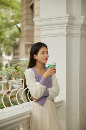 紫色气质针织衫