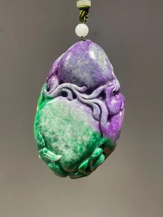 双色翡翠雕龙纹寿桃把玩件，顺丰包邮 商品图2