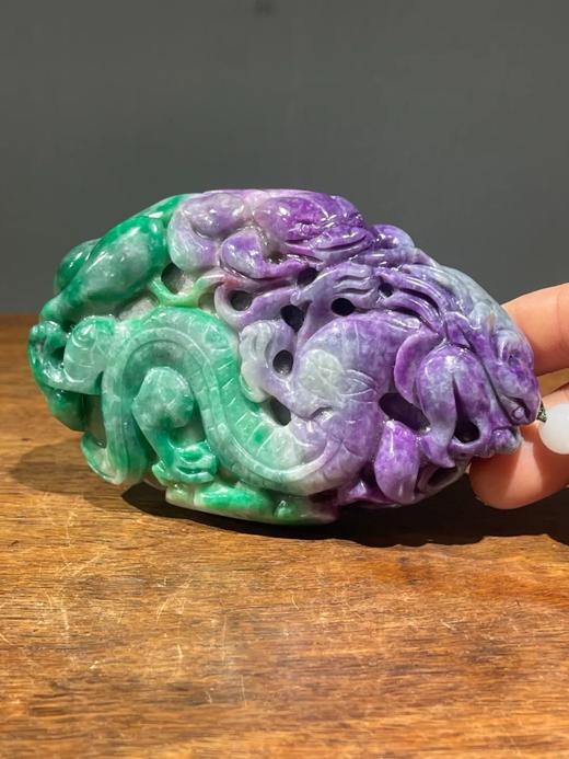 双色翡翠雕龙纹寿桃把玩件，顺丰包邮 商品图4