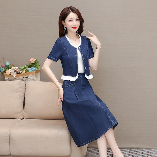 牛仔连衣裙两件套，夏装新款短袖小外套+高腰半身裙套装QYM-XY-23AD05-Y 商品图1