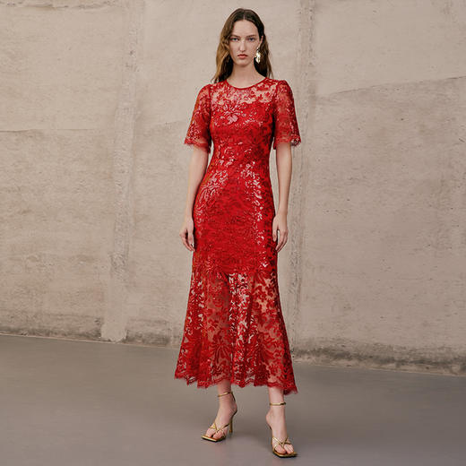 EITIE爱特爱夏季新款精致镂空蕾丝收腰中长款礼服连衣裙7477104 商品图1