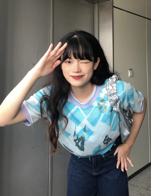 时尚烫银圆领短上衣 商品图1