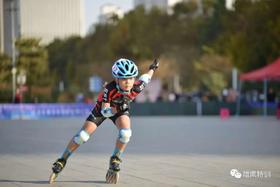 速度轮滑——不一样的速度与激情 雄鹰户外俱乐部速度轮滑班开始招生！